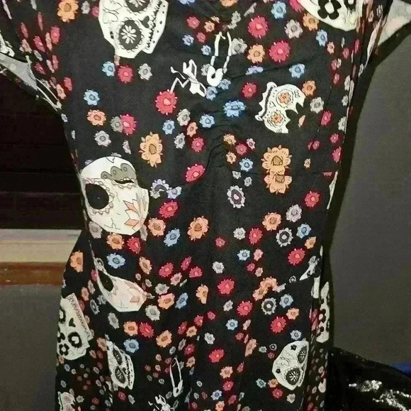 Skull Dress Size XXL - Picture 4 of 8